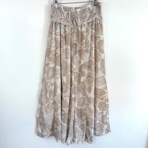 True Destinations Wide Leg Pull On Pants Palazzo Tan Shell Print Beach Coastal L